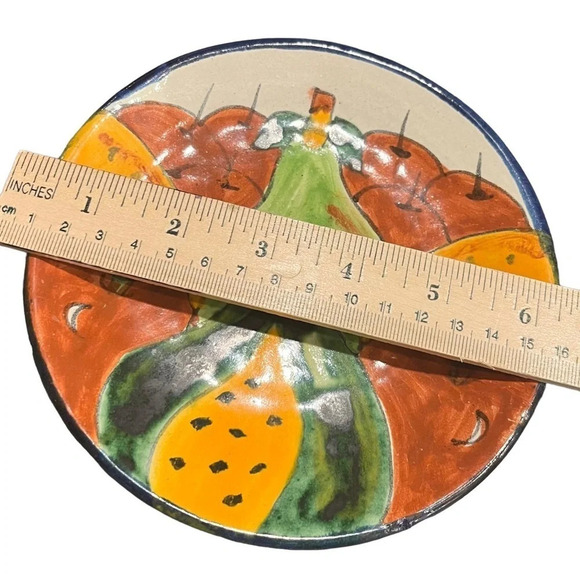 Dolores Hildago Signed Mexican Plates Set of Three Fruit Motif - Picture 12 of 14